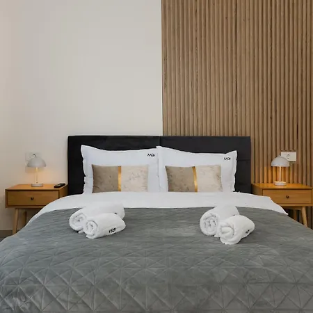 Mohost Art - Feel The Art Of Comfort